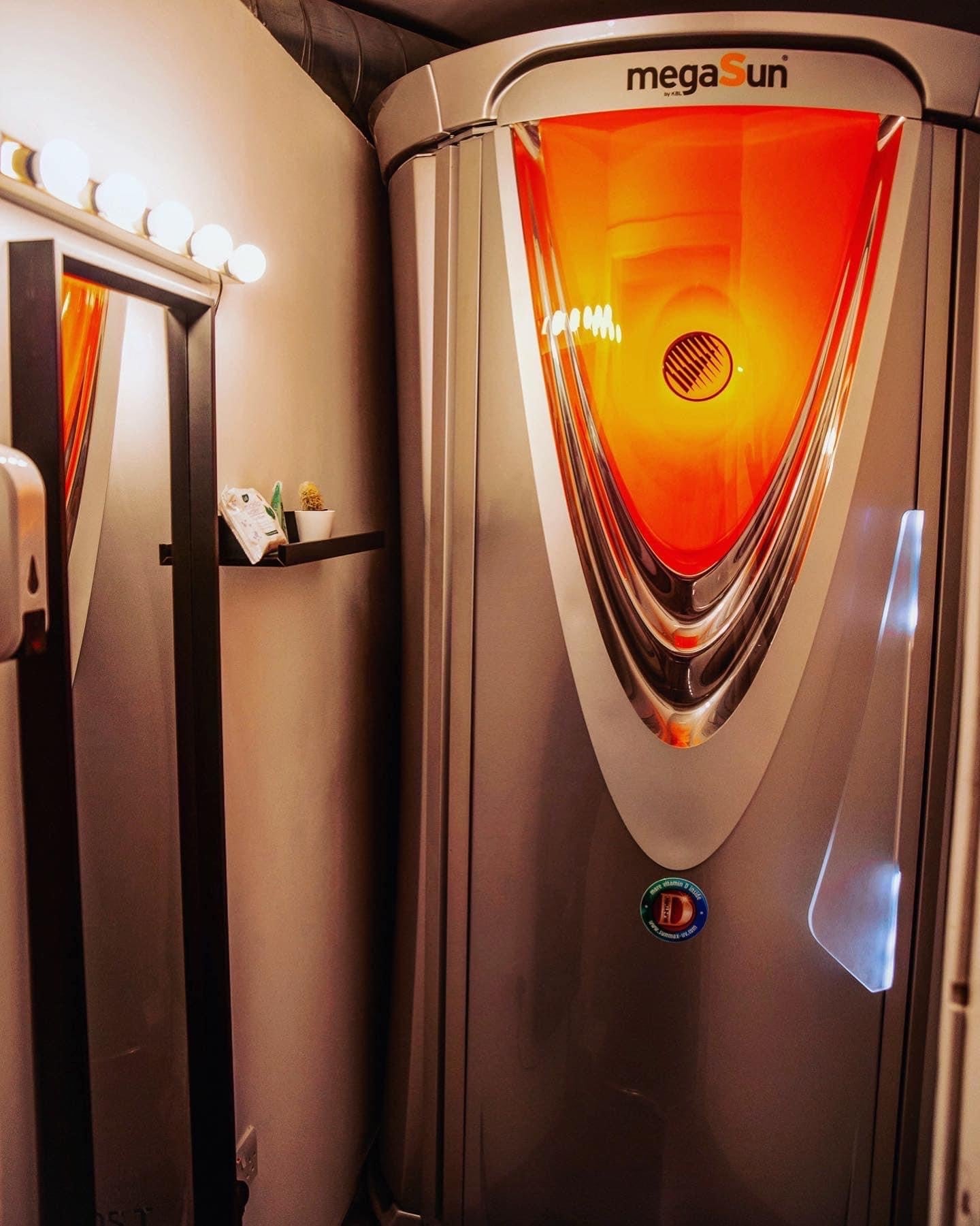 Book Standing Sunbed 1